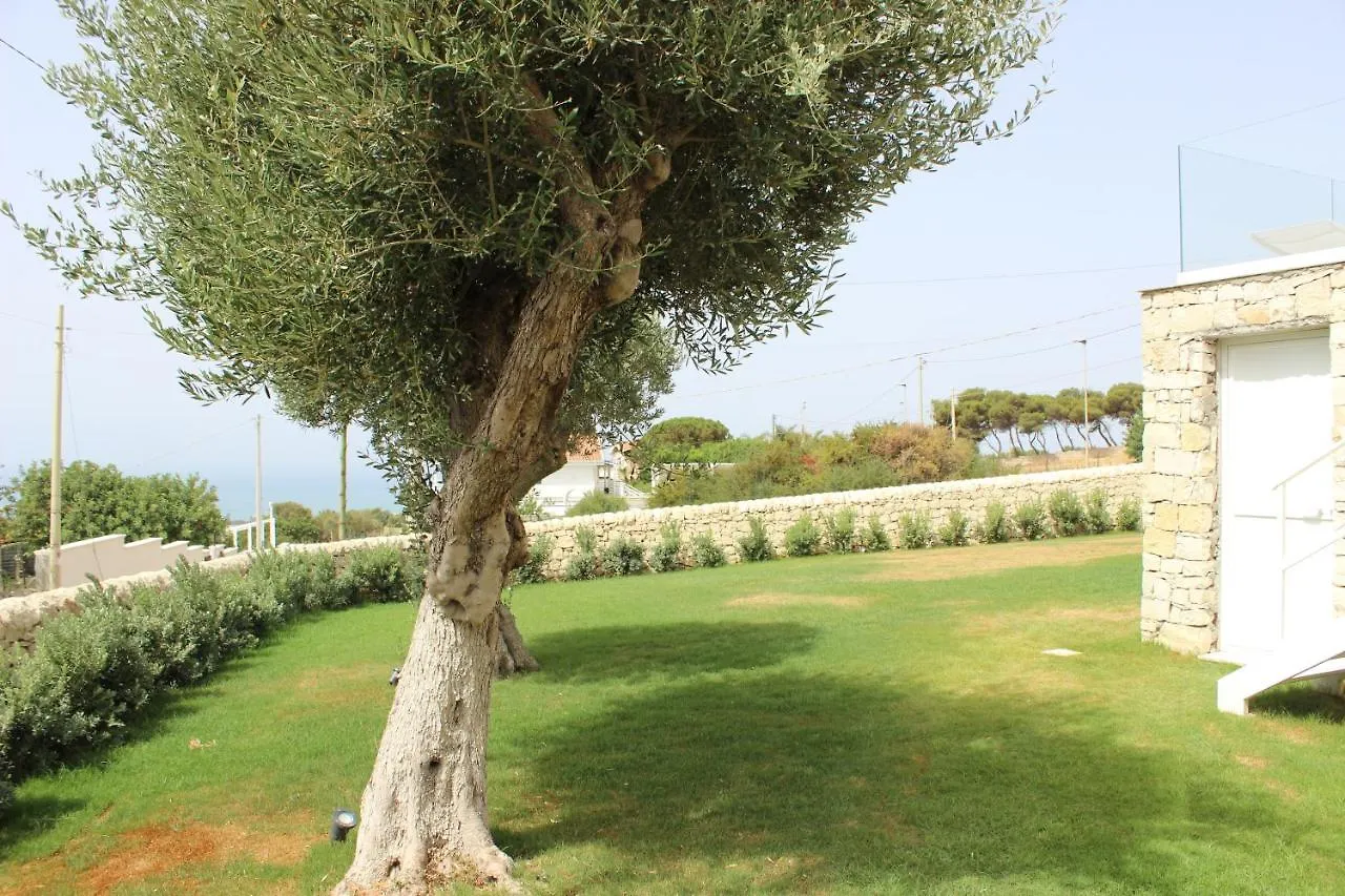 Villa Thetis Camemi 0*,  Italy