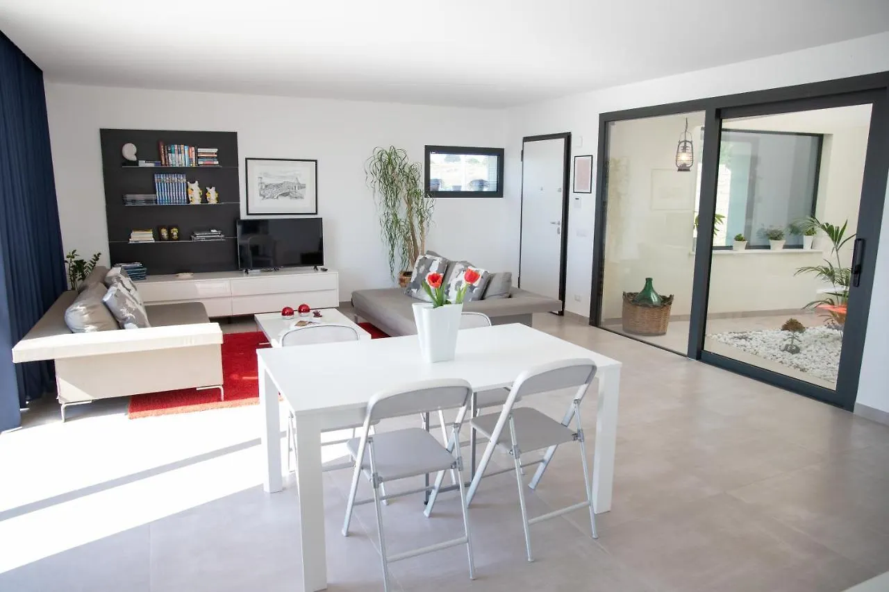 Villa Thetis Camemi 0*,  Italy